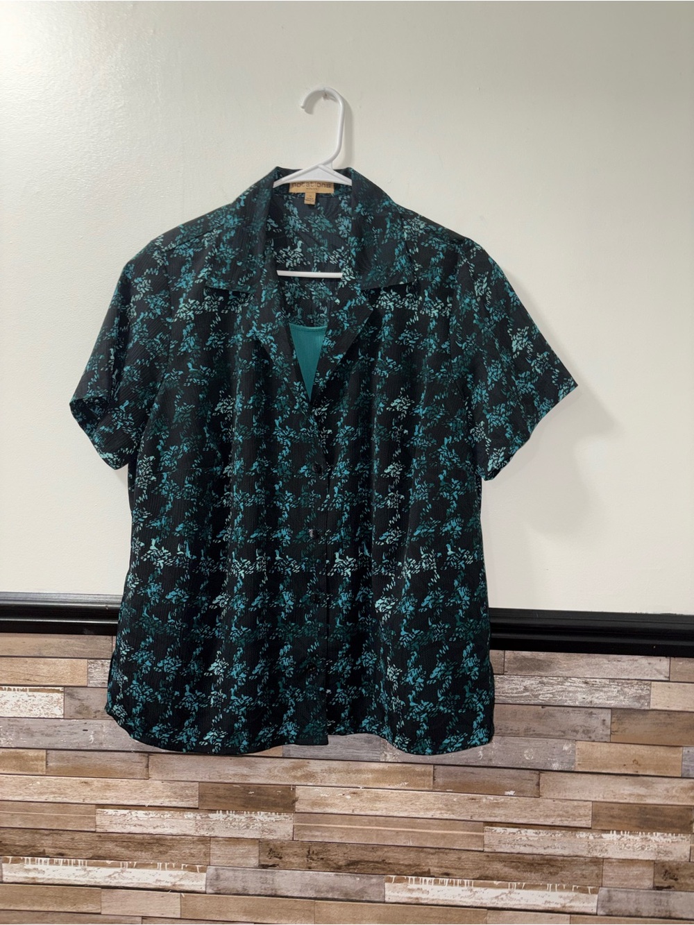 Notations Black Button-Down Shirt with Teal Botanical Print Size 1X